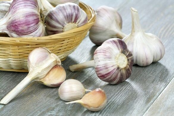 Garlic from the parasites of the body