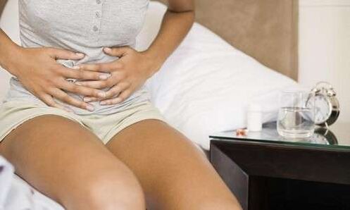 abdominal pain can be the cause of the presence of parasites in the body